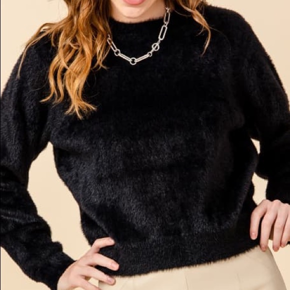 Double zero fuzzy black cropped sweater - Picture 2 of 2